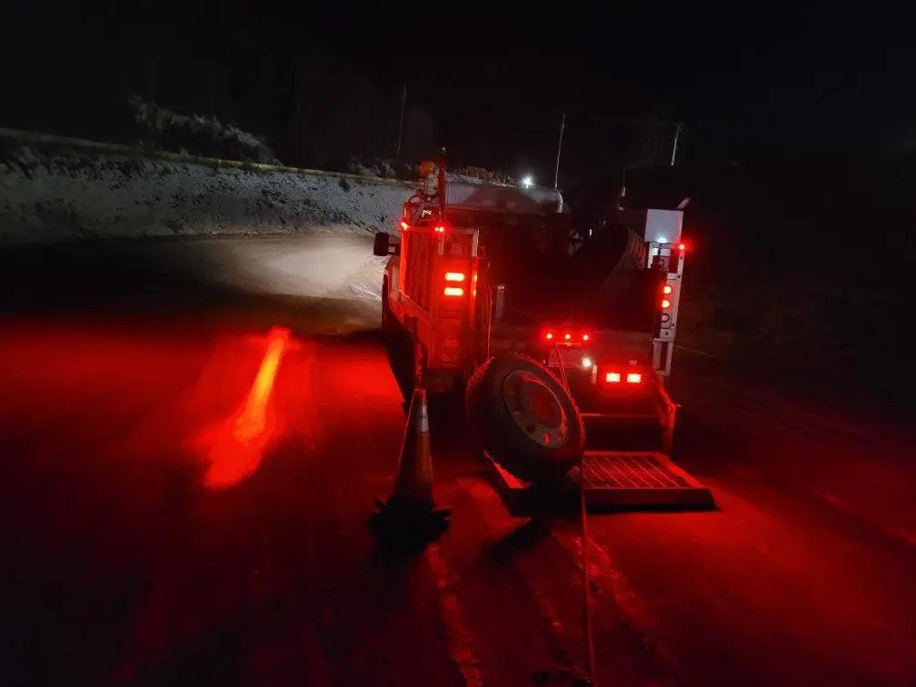 J.W. Speaker 793 LED Safety Light – 12–24V.